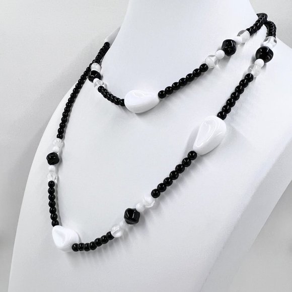 Simple Black & White Glass Beaded Single Strand 30” Necklace - Picture 3 of 6